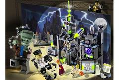 LEGO Set | Scary Laboratory LEGO Studios