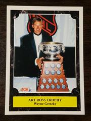 Wayne Gretzky [Bilingual] #317 Hockey Cards 1991 Score Canadian Prices