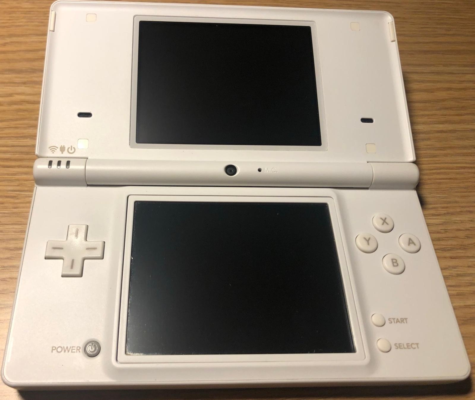 Nintendo DSi [White] JP Nintendo DS