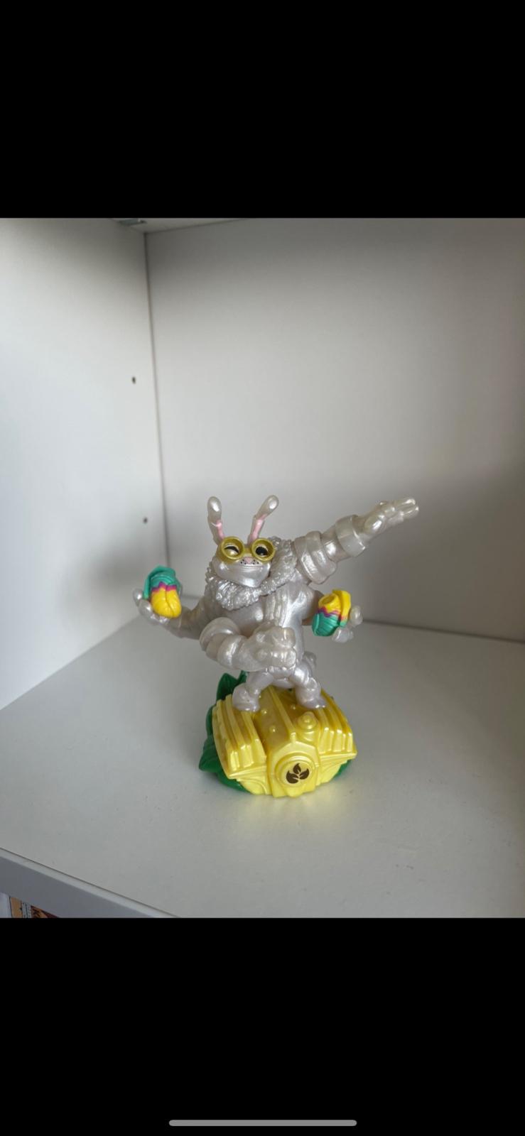 Thrillipede Eggcited Superchargers Item only Skylanders