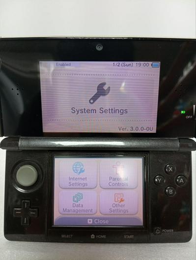 Nintendo 3DS Cosmo Black photo