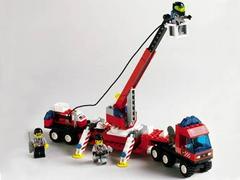 LEGO Set | Fire Fighter's Lift Truck LEGO Town