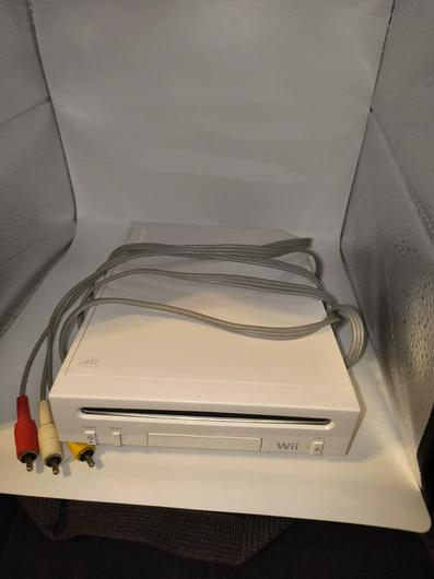 White Nintendo Wii System | Item only | Wii