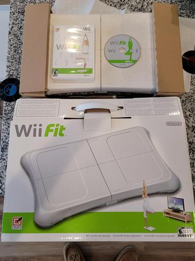 Wii Fit [Balance Board Bundle] photo