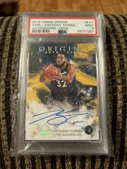 Karl Anthony Towns [Gold] #17 Basketball Cards 2019 Panini Origins Prices