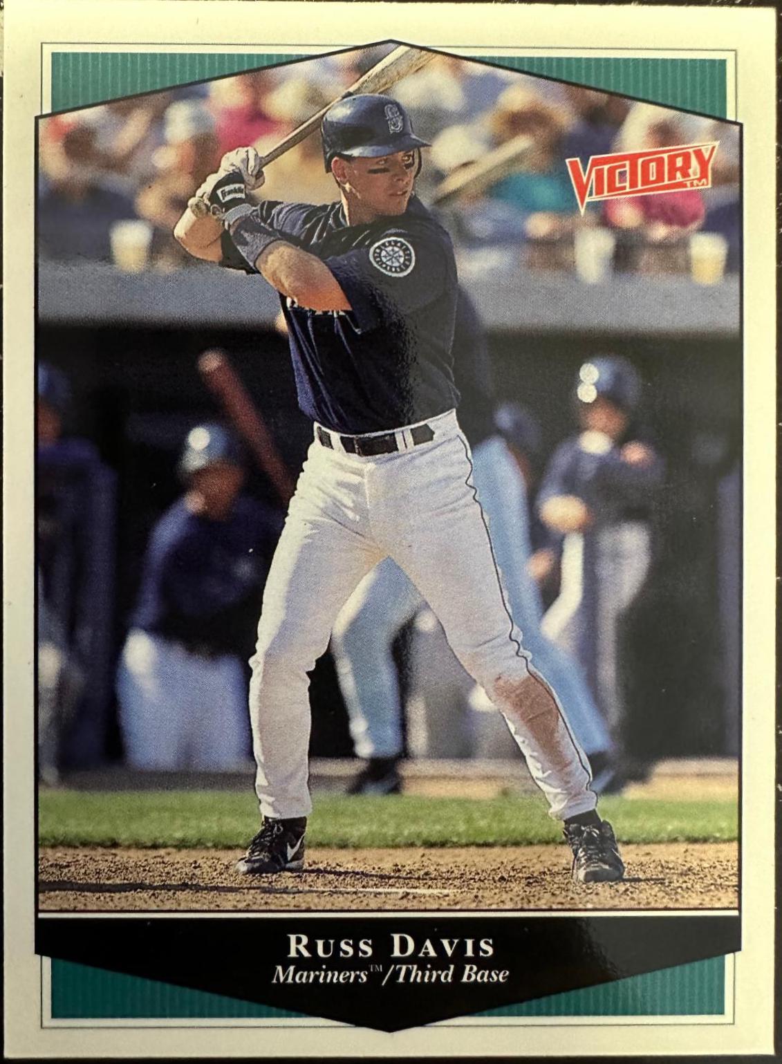 Russ Davis #379 Baseball Cards 1999 Upper Deck Victory