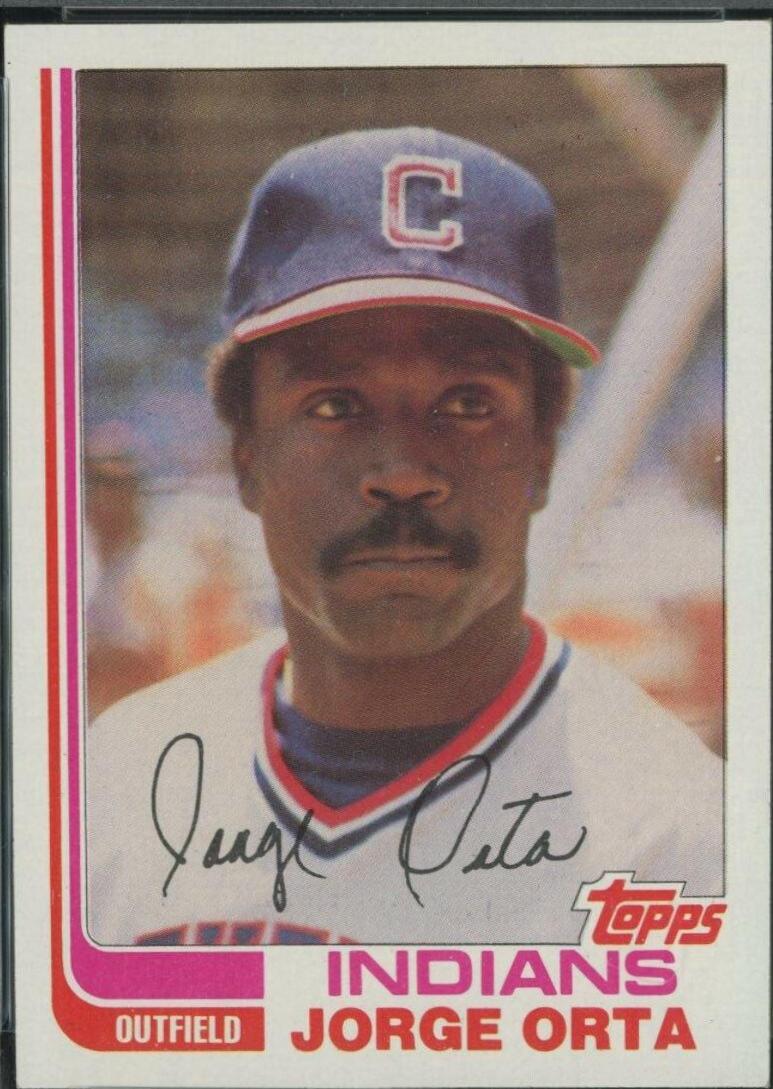 Jorge Orta #26 Baseball Cards 1982 Topps