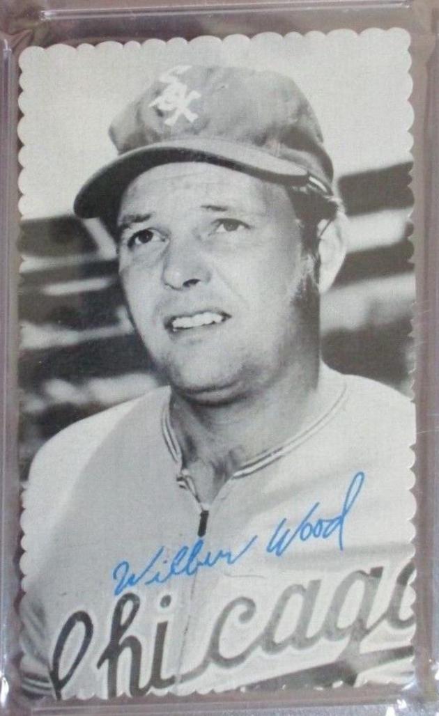 Wilbur Wood #13 Baseball Cards 1974 Topps Deckle Edge