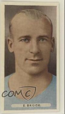 E. Brook #19 Soccer Cards 1934 Ardath Tobacco Famous Footballers