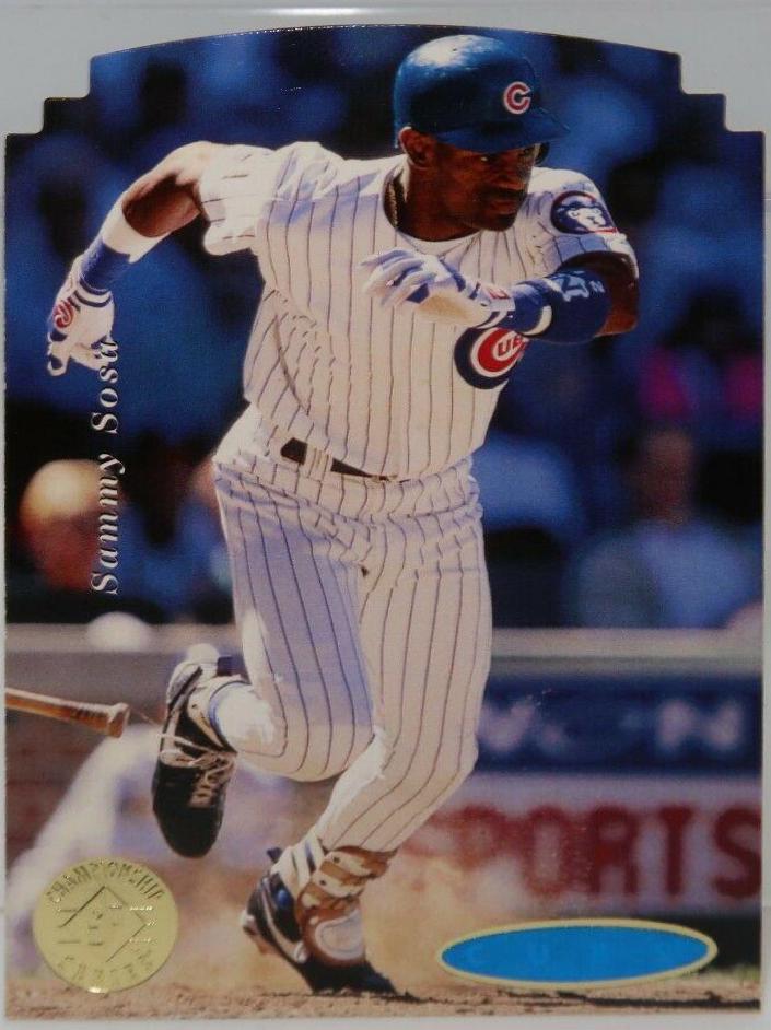 Sammy Sosa [Die Cut] #30 Baseball Cards 1995 SP Championship