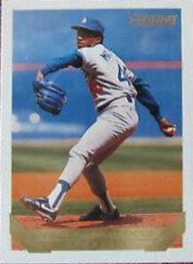 Pedro Martinez #557 Baseball Cards 1993 Topps Gold