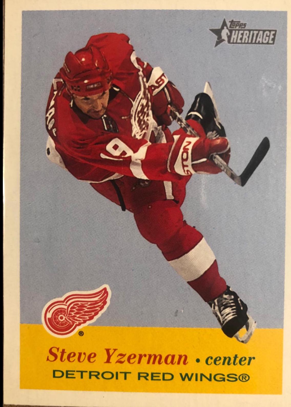 Steve Yzerman #38 Hockey Cards 2001 Topps Heritage