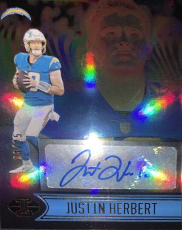 Justin Herbert [Signature Gold] #28 Football Cards 2021 Panini Illusions