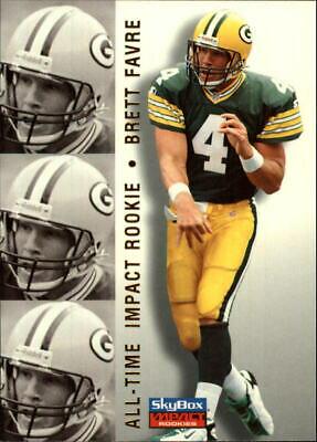 Brett Favre #81 Football Cards 1996 Skybox Impact Rookies