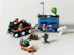 LEGO Set | Mobile Outpost LEGO Town