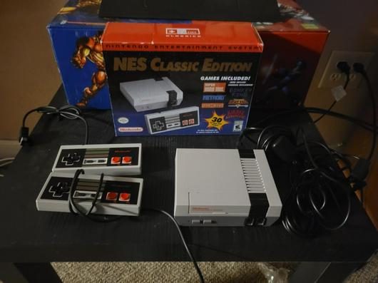 Nintendo NES Classic Edition photo