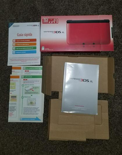 Nintendo 3DS XL Red + Black photo