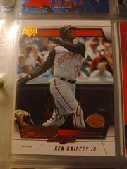 Ken Griffey Jr #26 Baseball Cards 2005 Upper Deck Pro Sigs Prices