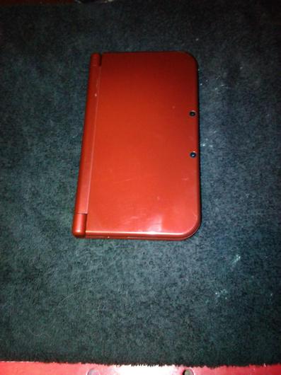 New Nintendo 3DS XL Red photo