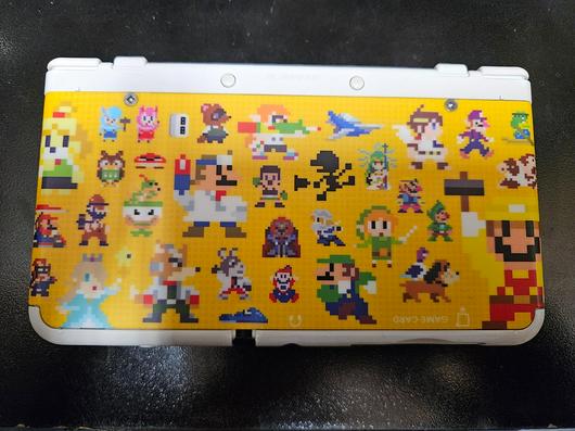New Nintendo 3DS Super Mario White Edition photo