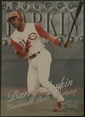 Barry Larkin #98 Baseball Cards 1999 Metal Universe Prices