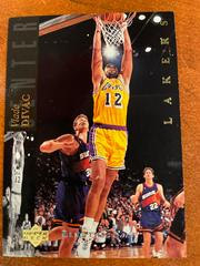 Vlade Divac [Electric Court] #12 Basketball Cards 1993 Upper Deck SE Prices