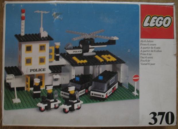 Police Headquarters #370 LEGO LEGOLAND