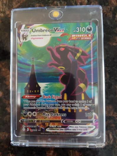 Umbreon VMAX #215 photo