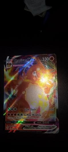 Charizard VMAX #20 photo