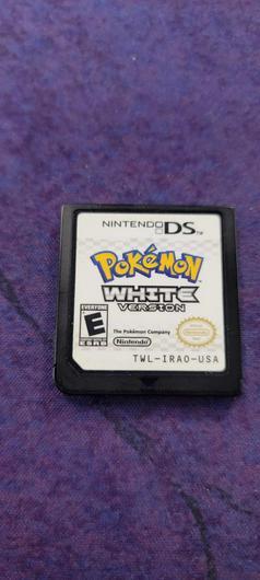 Pokemon White photo