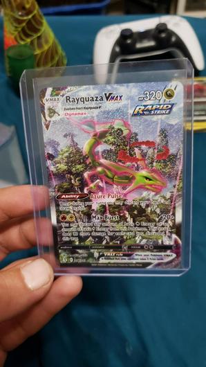 Rayquaza VMAX #218 photo