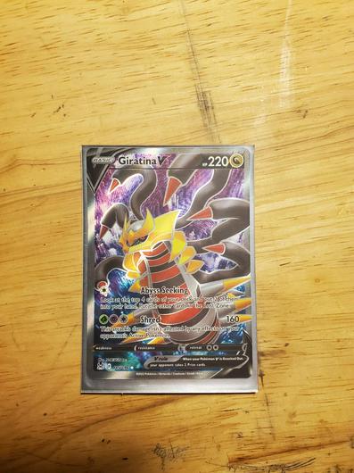 Giratina V #185 photo