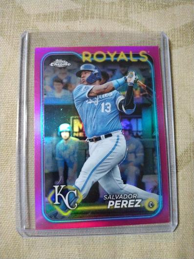 Salvador Perez [Purple Refractor] #117 photo