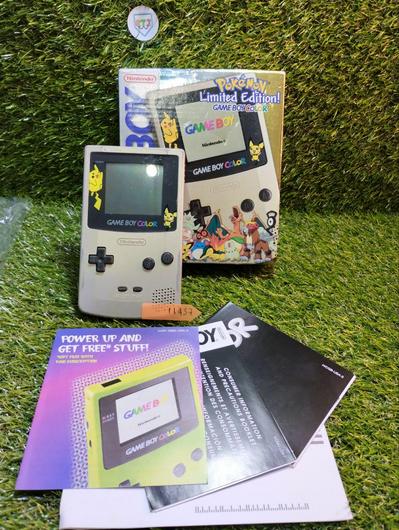 Pokemon Gold and Silver Special Edition Gameboy Color photo