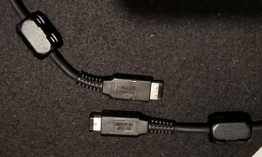 Universal Game Link Cable photo