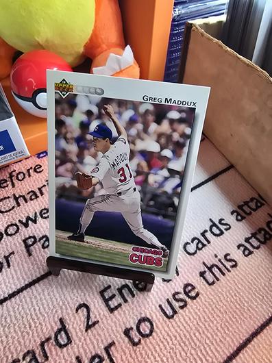 Greg Maddux [Gold Hologram] #353 photo