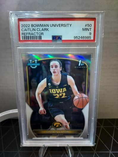 Caitlin Clark [Refractor] #50 photo