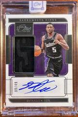 De'Aaron Fox #JA-DAF Basketball Cards 2021 Panini One and One Jersey Autographs Prices