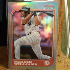 Bernie Williams [Refractor] #56 Baseball Cards 1997 Bowman Chrome Prices