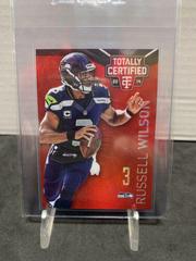 Russell Wilson [Mirror Platinum Red] #84 Football Cards 2014 Panini Totally Certified Prices