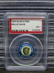 Willie Davis Baseball Cards 1969 MLBPA Pins Prices