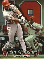 Juan Gonzalez [Row 2] #19 Baseball Cards 1999 Flair Showcase Prices