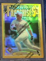 Juan Gonzalez [Refractor] #354 Baseball Cards 1996 Finest Prices