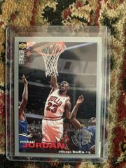 Michael Jordan [Player's Club Platinum] #45 Basketball Cards 1995 Collector's Choice Prices