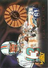 Dan Marino [Bronze] #4 Football Cards 1996 Pinnacle Mint Prices