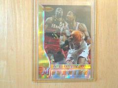 Alonzo Mourning [Atomic Refractor] #41 Basketball Cards 1996 Bowman's Best Prices