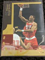 Hakeem Olajuwon [Electric Court Gold] #138 Basketball Cards 1995 Upper Deck Prices