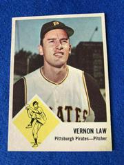 Vernon Law #58 Baseball Cards 1963 Fleer Prices