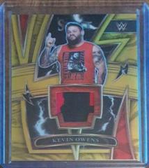 Kevin Owens [Gold Prizm] Wrestling Cards 2022 Panini Select WWE Sparks Prices