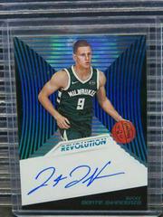 Donte DiVincenzo [Infinite] #DDV Basketball Cards 2018 Panini Revolution Rookie Autographs Prices